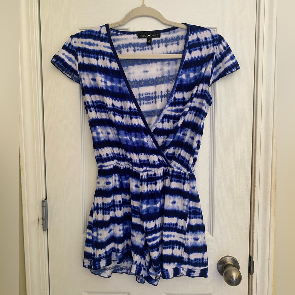 Cute tie-dye romper!